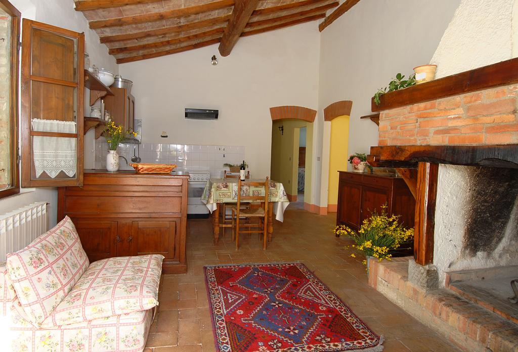 Podere Santaadele Farm stay *